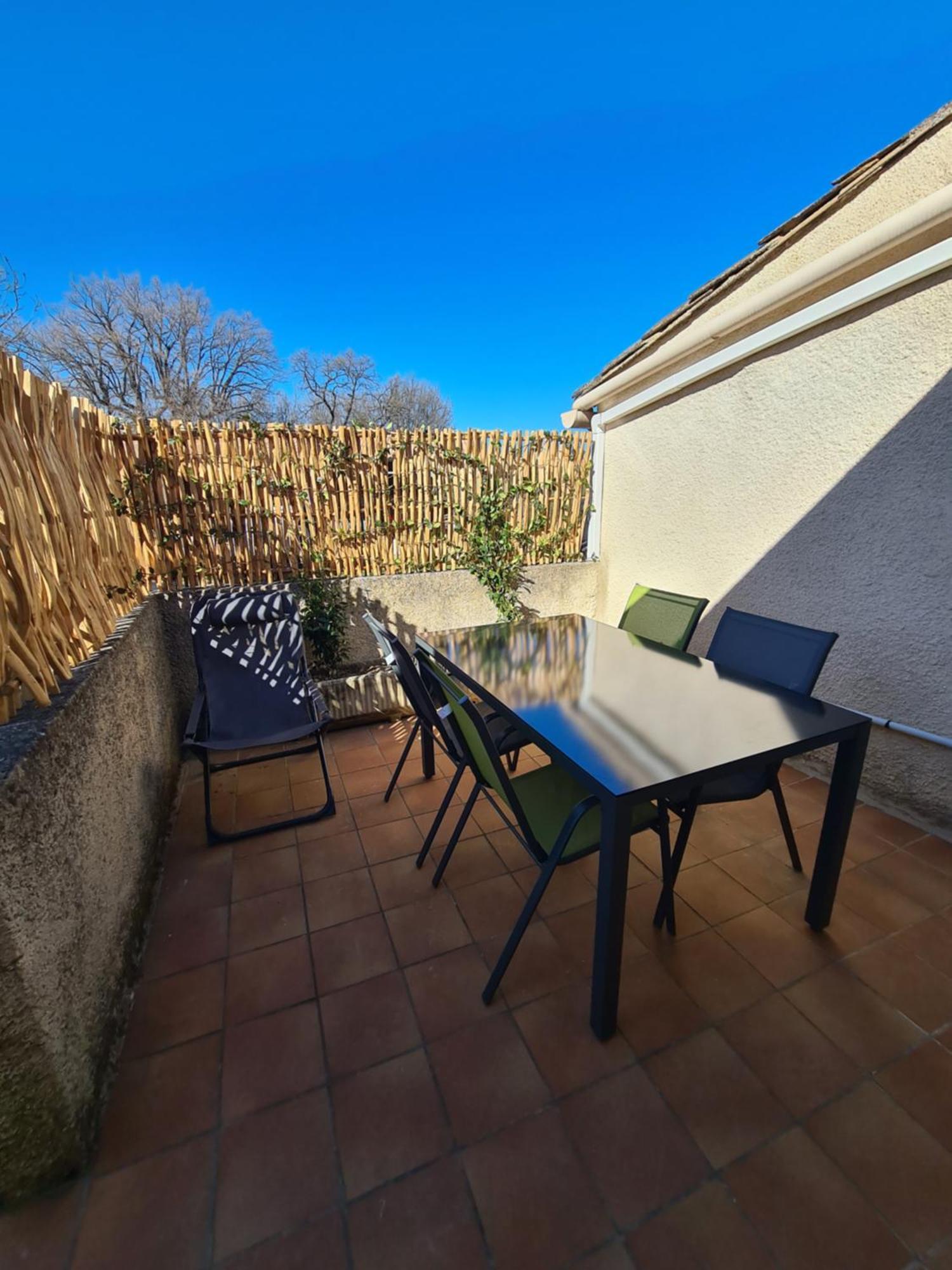 Ferienwohnung Les Oliviers Ansouis Exterior foto